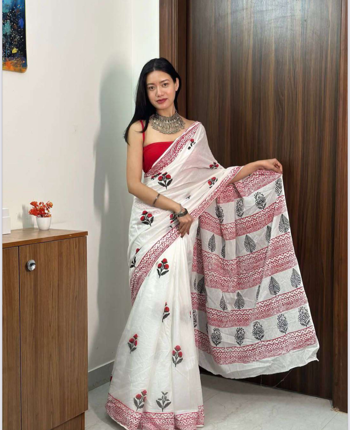 Ready to wear saree with Pocket- The dream of every woman.